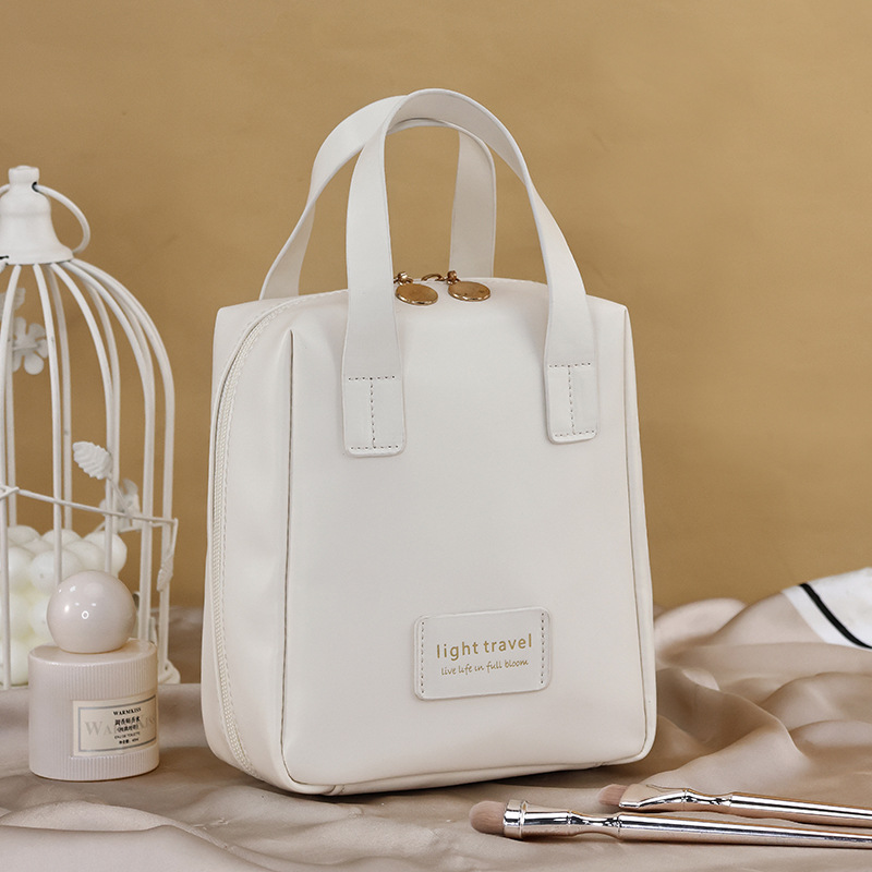 Handheld makeup bag