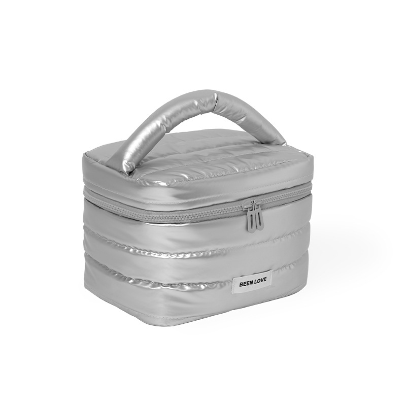 Travel cosmetic storage bag