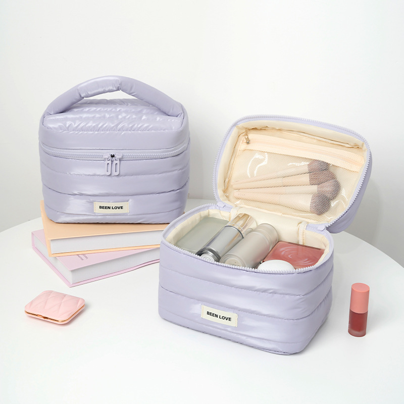 Travel cosmetic storage bag