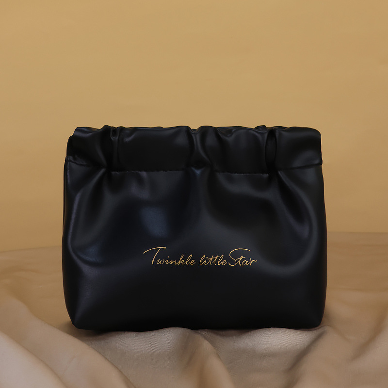 Portable makeup storage bag