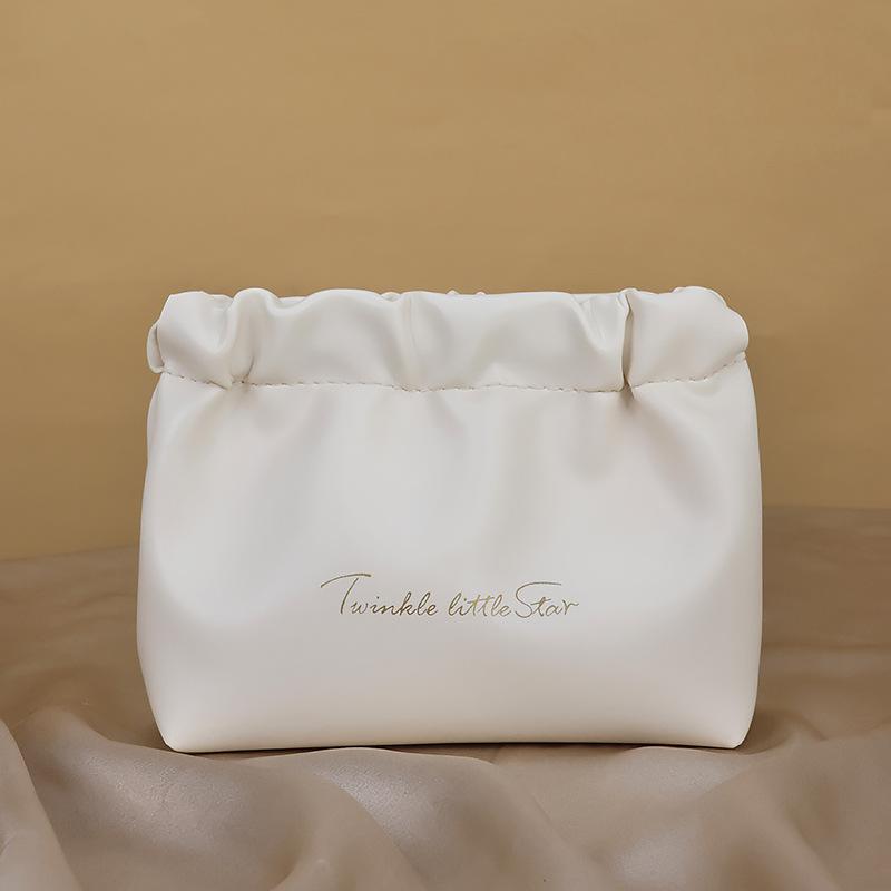 Portable makeup storage bag
