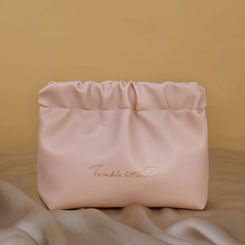 Portable makeup storage bag